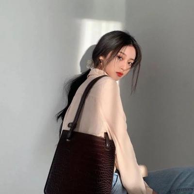 高清好看的超好看的高冷头像女生图片(24张)