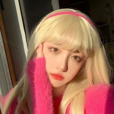 高清好看的超好看的高冷头像女生图片(24张)