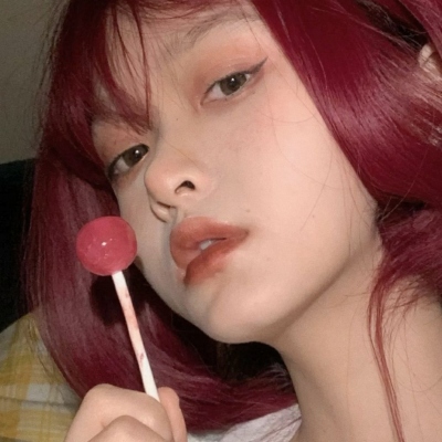 高清有魅力的女生好看头像图片(24张)