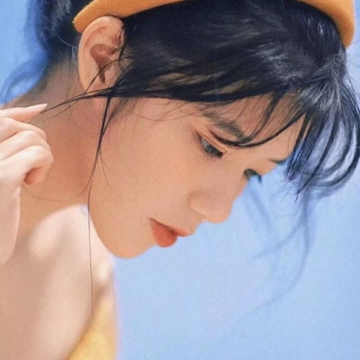 高清有魅力的女生好看头像图片(24张)