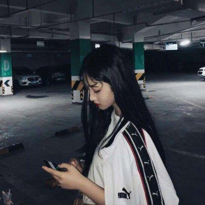 高清好看的时尚微信头像女生高冷图片(精选24张)