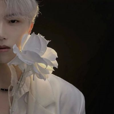 伤感情侣头像一男一女图片(精选18张)