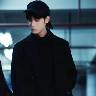 伤感情侣头像一男一女图片(精选18张)