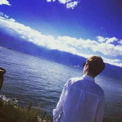 qq头像情侣背影一男一女图片(精选30张)