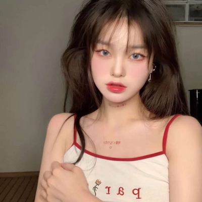 高清又温柔又淑女的女生头像(24张)