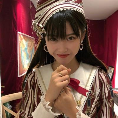 高清又温柔又淑女的女生头像(24张)