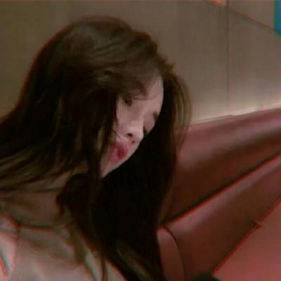 失落女生头像伤感图片(24张)