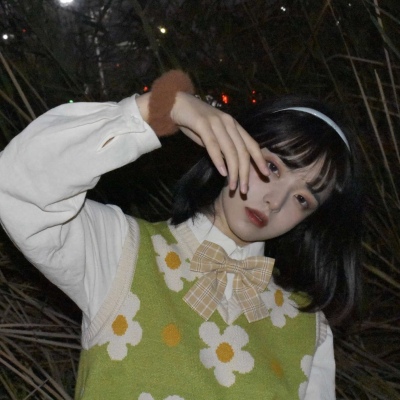 高清单人的闺蜜头像两张一组图片(22张)