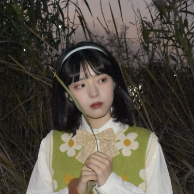 高清单人的闺蜜头像两张一组图片(22张)