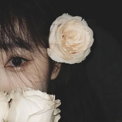 很有个性超好看的高清女生头像图片(精选24张)