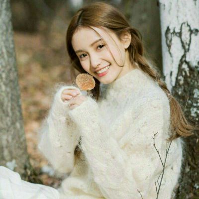 高清清新的头像女生青涩纯情真人图片(18张)