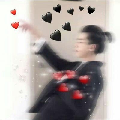 发射爱心情头一左一右(精选12张)