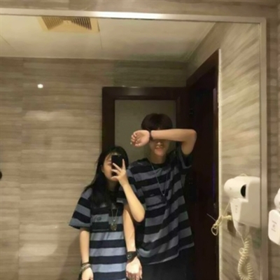 高清2023最火亲密情侣头像清晰(22张)