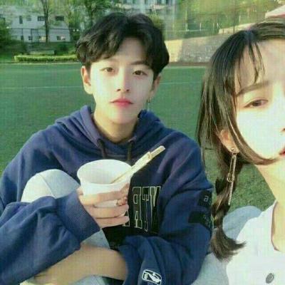 情侣头像2023最新流行高清图片(精选24张)