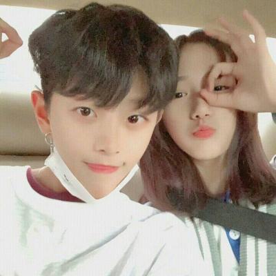 情侣头像2023最新流行高清图片(精选24张)