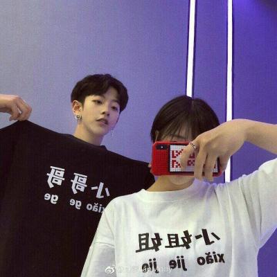 情侣头像2023最新流行高清图片(精选24张)