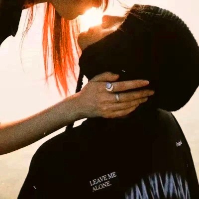 2020年最火爆的情侣头像真人一对(24张)