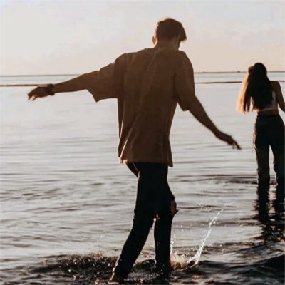 2020年最火爆的情侣头像真人一对(24张)