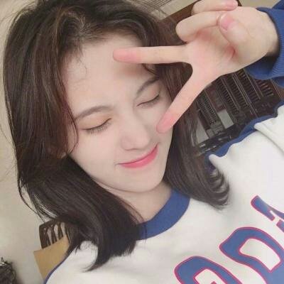 好看的时尚女头像可爱小清新图片(精选26张)