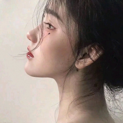 唯美高雅有诗意的微信头像图片女(24张)