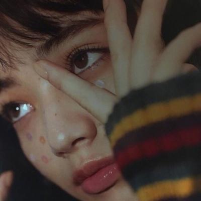 唯美高雅有诗意的微信头像图片女(24张)