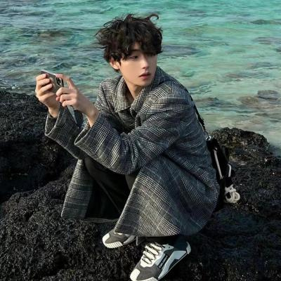 唯美高雅有诗意的微信头像图片男(精选24张)