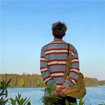 唯美高雅有诗意的微信头像图片男(精选24张)