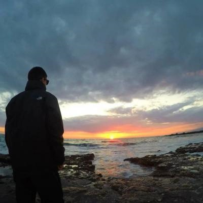 唯美高雅有诗意的微信头像图片男(精选24张)