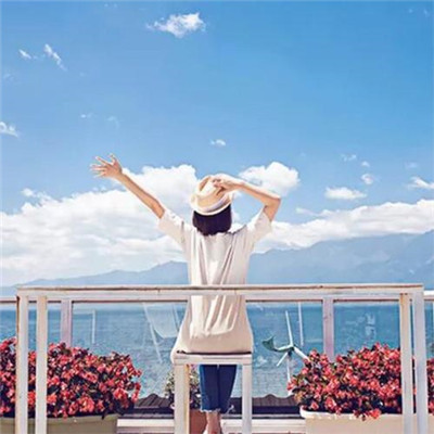 唯美高雅有诗意的微信头像图片大全(24张)