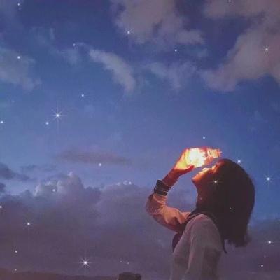 高雅有诗意的微信头像女(精选24张)