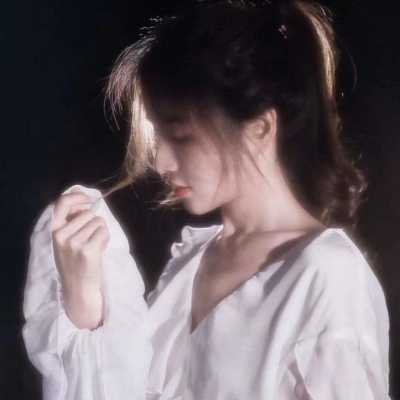 唯美诗意头像女图片(精选21张)