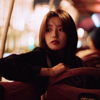 唯美诗意头像女图片(精选21张)