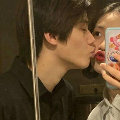 情侣头像高清无水印微博(精选18张)