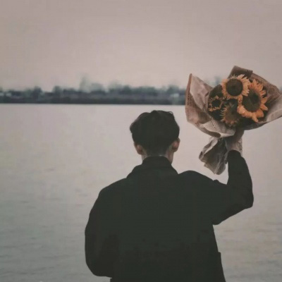 比较独特的情侣头像单人(精选24张)