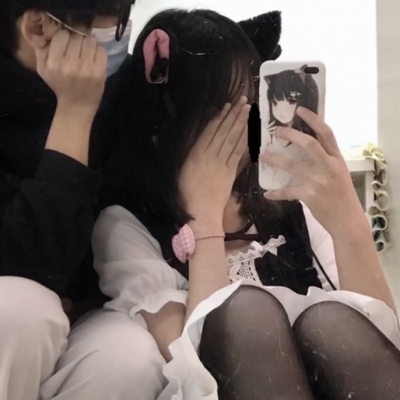 比较独特的情侣头像一左一右高清(精选20张)