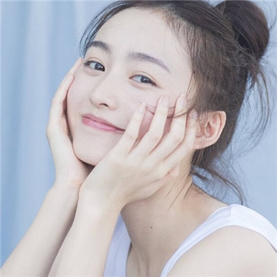 有品位的微信头像阳光女(18张)