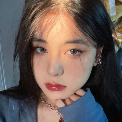 又酷又拽的女生头像图片(精选18张)