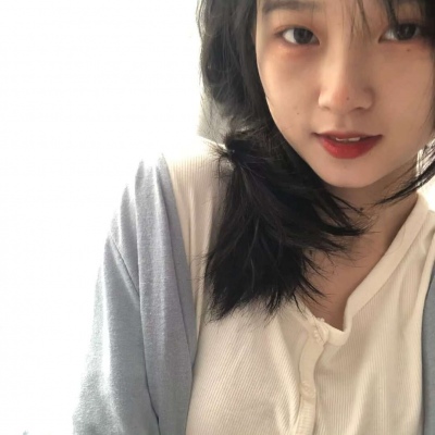 又酷又拽的女生头像图片(精选18张)