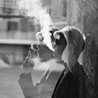 一个人孤独抽烟的头像(精选18张)