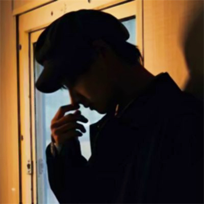 伤感头像男生心碎(18张)