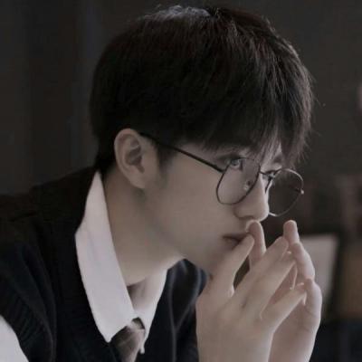 最伤感扎心的头像男(18张)