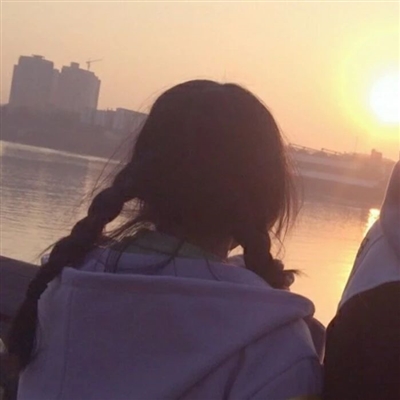 成熟高冷的情侣头像(精选20张)