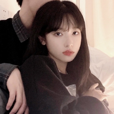 一左一右创意情侣头像(精选22张)