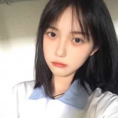 高清微丧女生头像(24张)