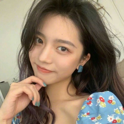 碎花图片小清新女生头像(精选18张)