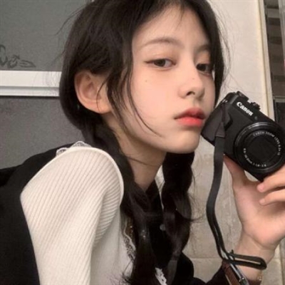 微信女生的高清头像(精选24张)