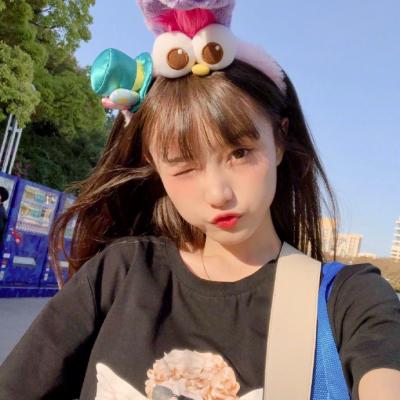 高清真人女孩头像(26张)