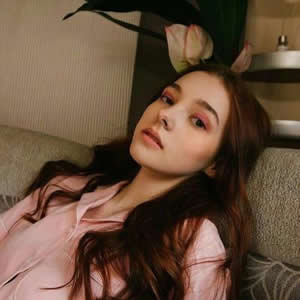 欧美特好看的微信头像(24张)