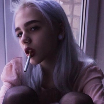 欧美特好看的微信头像(24张)