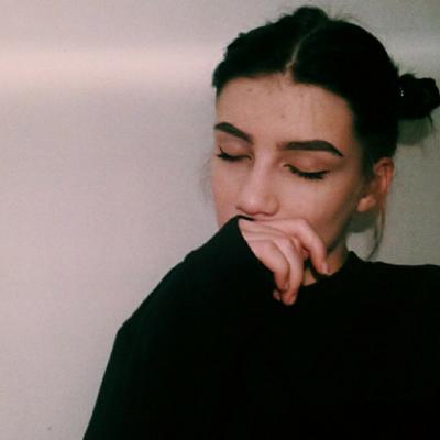 欧美特好看的微信头像(24张)